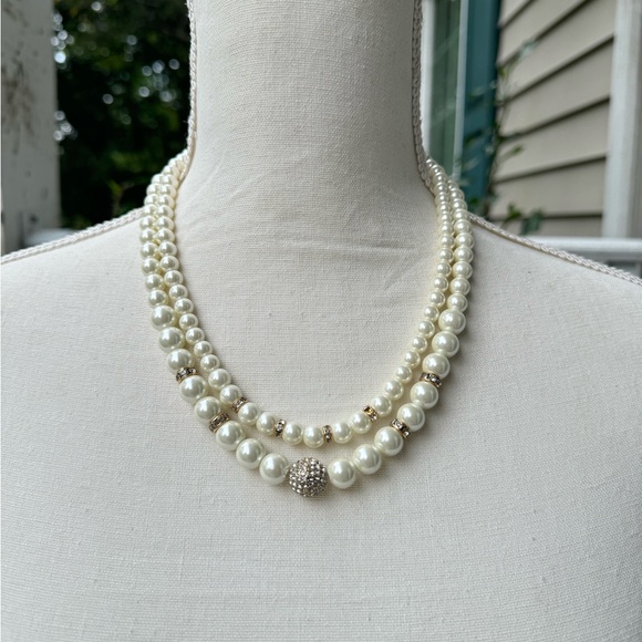 PEARL 2 LAYER STATEMENT NECKLACE - Picture 11 of 12